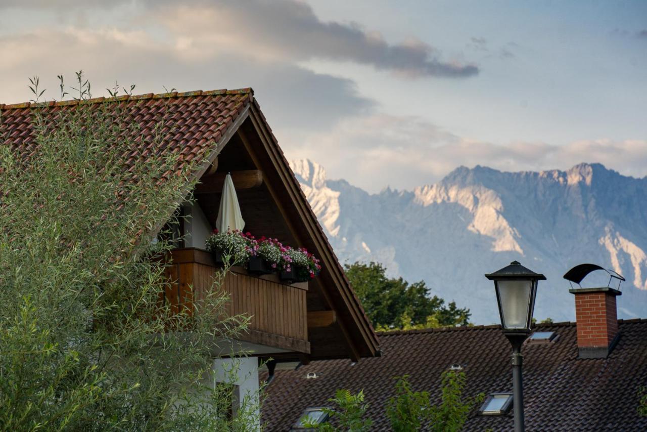 Das Bergquartier - Ferienwohnung Muhlberg Оберау Экстерьер фото